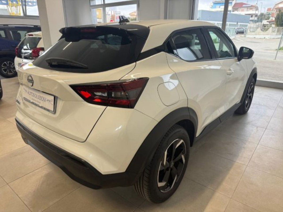 Nissan Juke 1.0 dig-t N-Connecta 114cv (4)