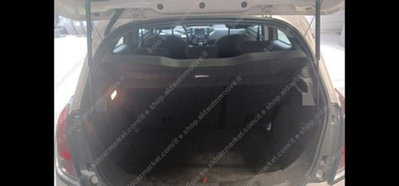 Lancia Ypsilon 1.2 69 CV 5 porte Gold (9)