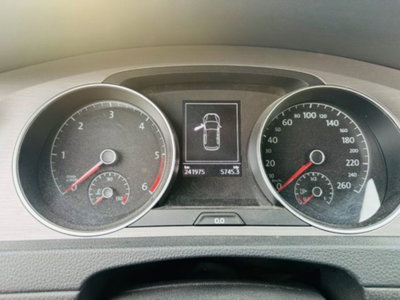 Volkswagen Golf 1.6 BlueTDI 110 CV 5p. Comfortline (9)