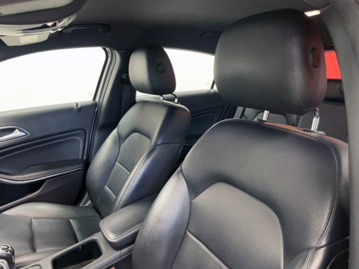 Mercedes-Benz Classe A 180 Sport (18)
