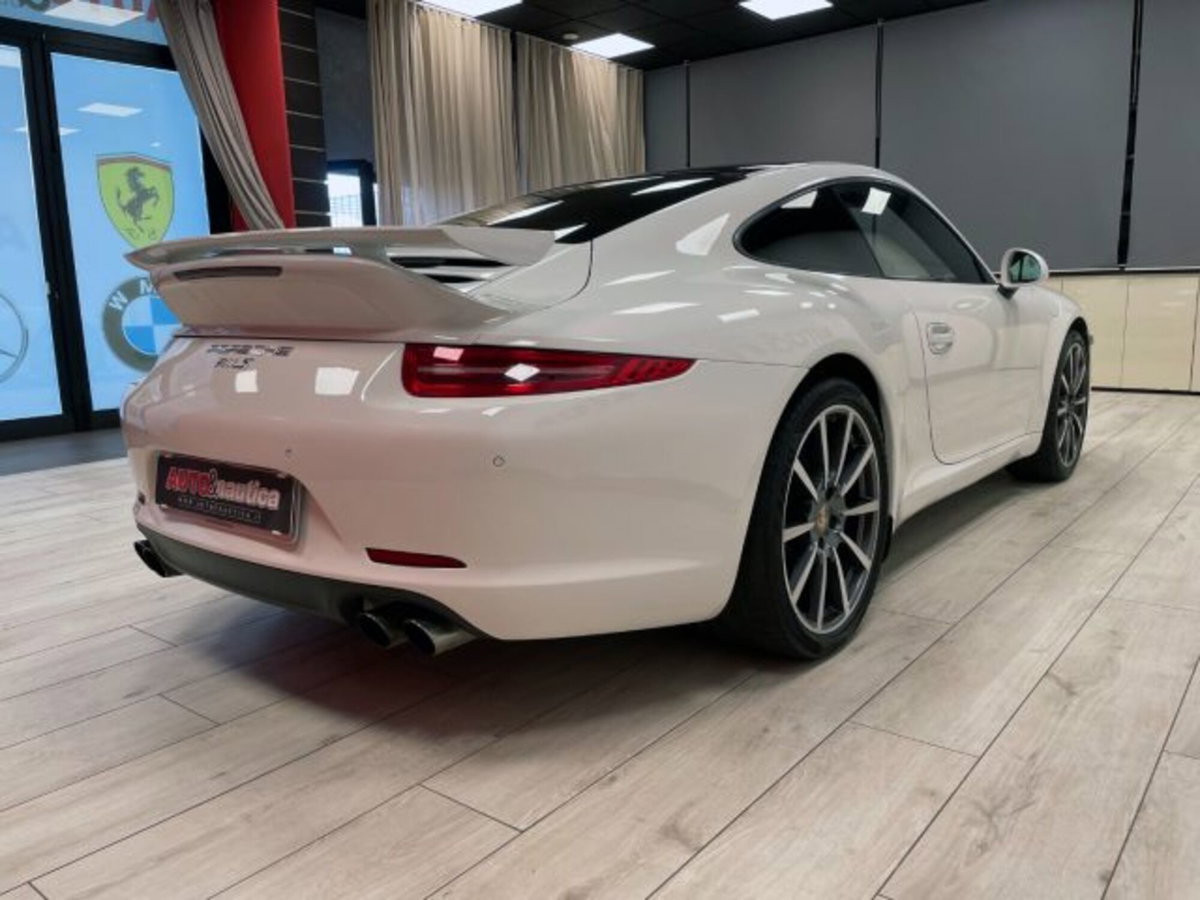 Porsche 911 Coupé 3.4 Carrera (11)