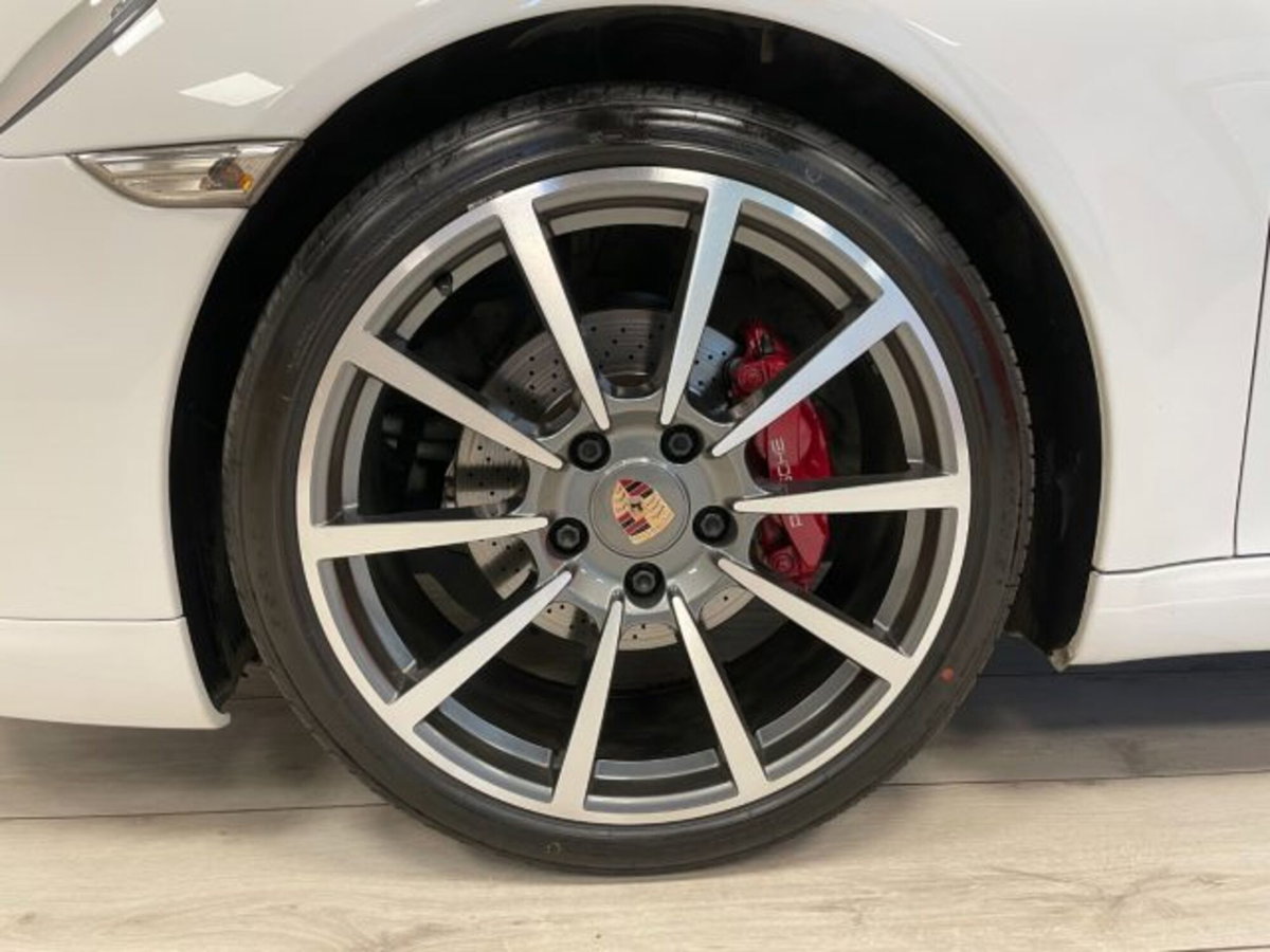 Porsche 911 Coupé 3.4 Carrera (16)
