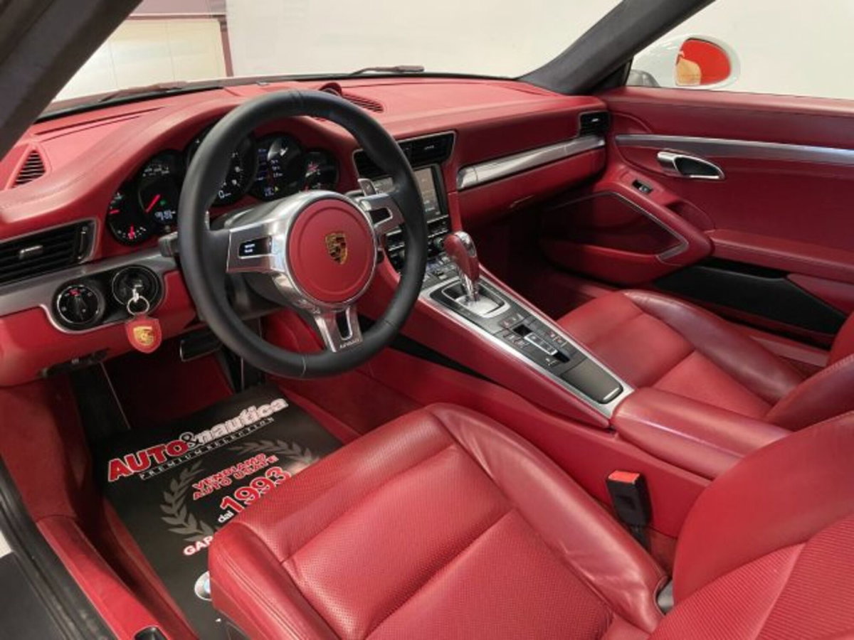 Porsche 911 Coupé 3.4 Carrera (17)