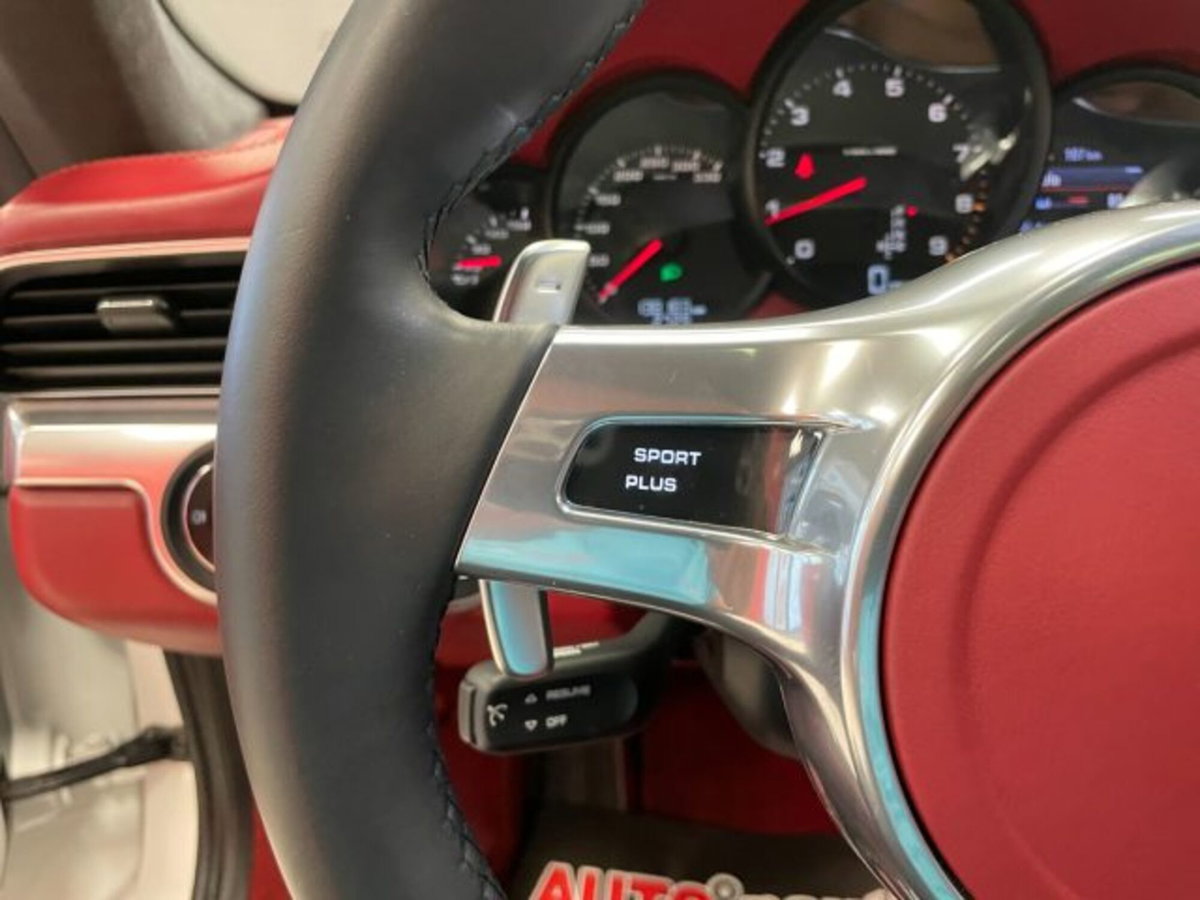 Porsche 911 Coupé 3.4 Carrera (20)