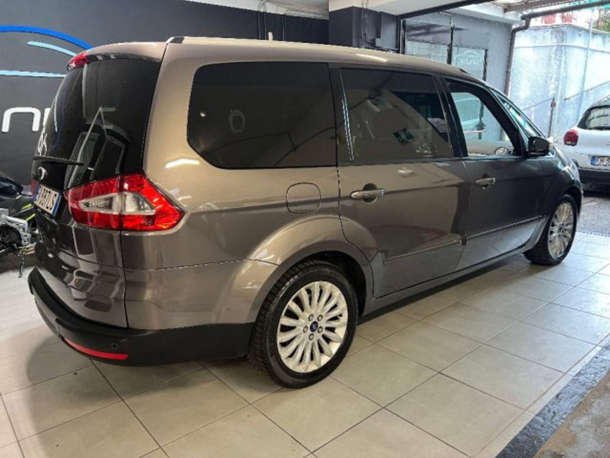 Ford Galaxy 2.0 TDCi 140 CV Powershift Nav Titanium (5)