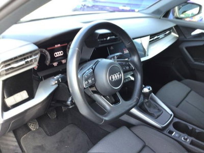 Audi A3 Sportback 35 TFSI S line edition (8)