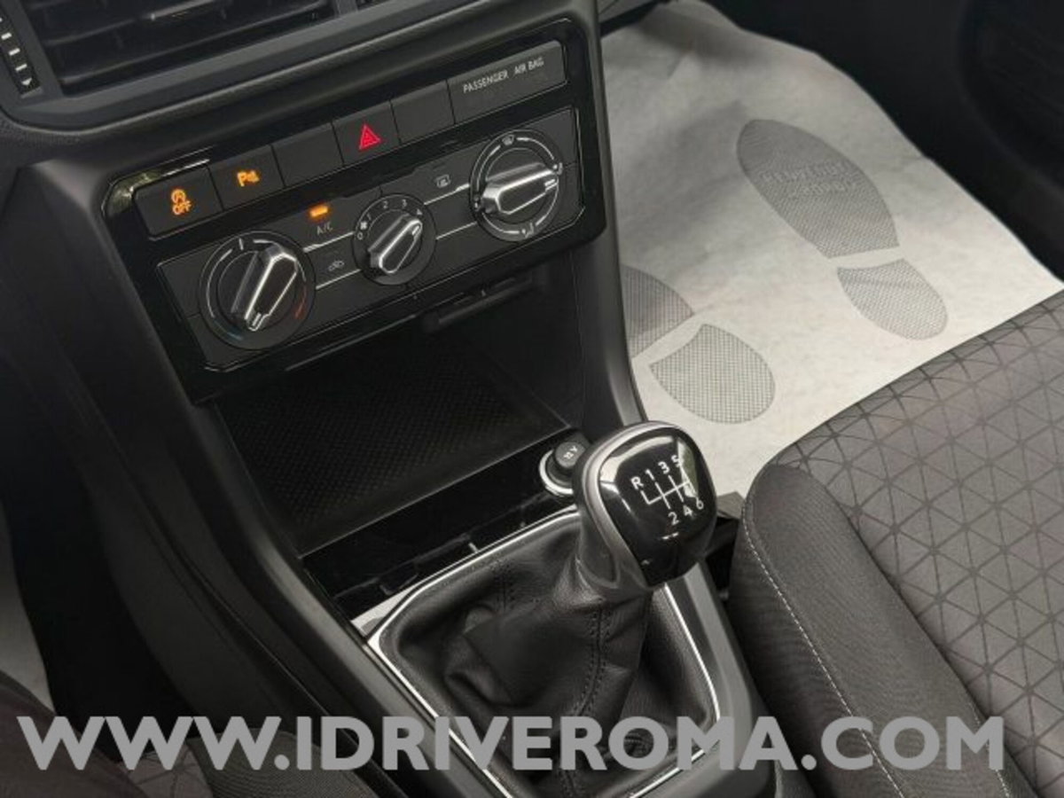 Volkswagen T-Cross 1.0 TSI 110 CV DSG Style (17)