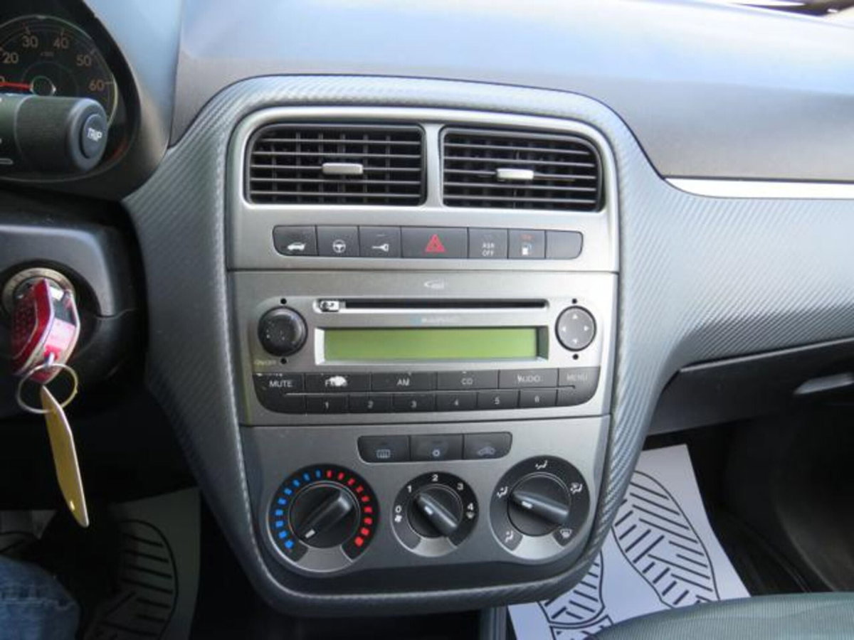 Fiat Grande Punto 1.4 5 porte Dynamic Natural Power (10)