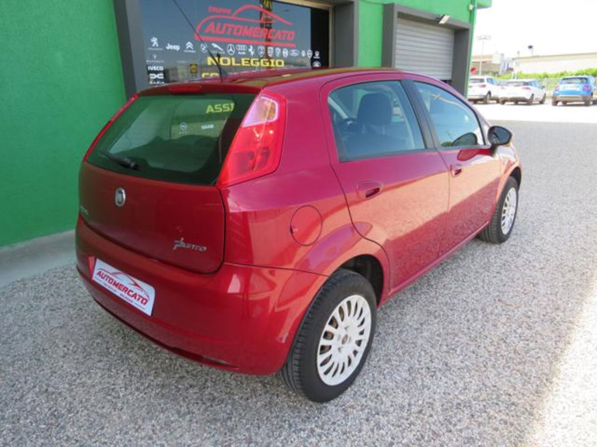 Fiat Grande Punto 1.4 5 porte Dynamic Natural Power (6)