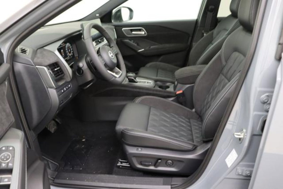 Nissan Qashqai 1.3 mhev Tekna 4wd 158cv xtronic (5)