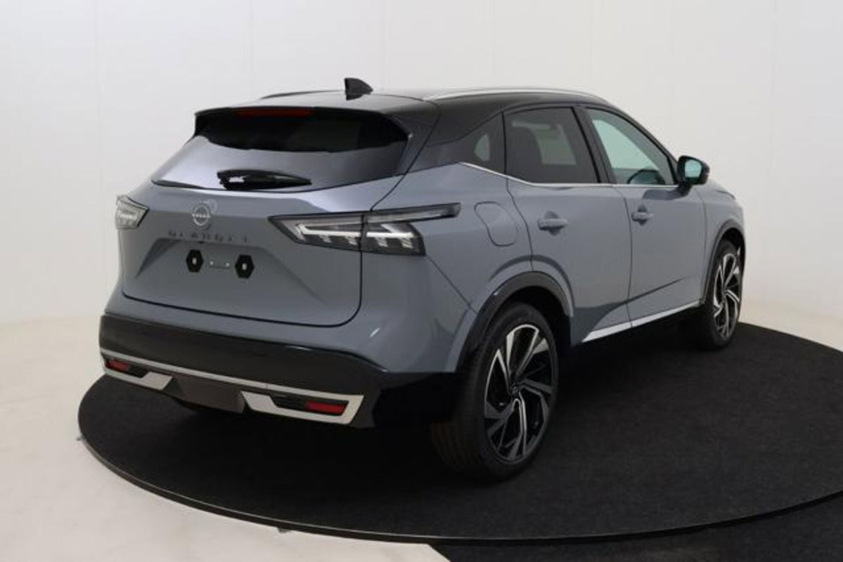 Nissan Qashqai 1.3 mhev Tekna 4wd 158cv xtronic (9)