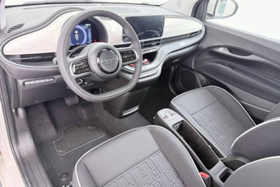 Fiat 500e Icon Berlina 42 kWh (10)