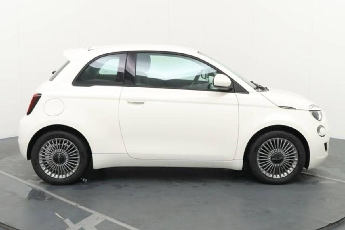 Fiat 500e Icon Berlina 42 kWh (7)