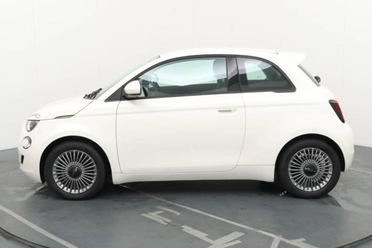 Fiat 500e Icon Berlina 42 kWh (9)