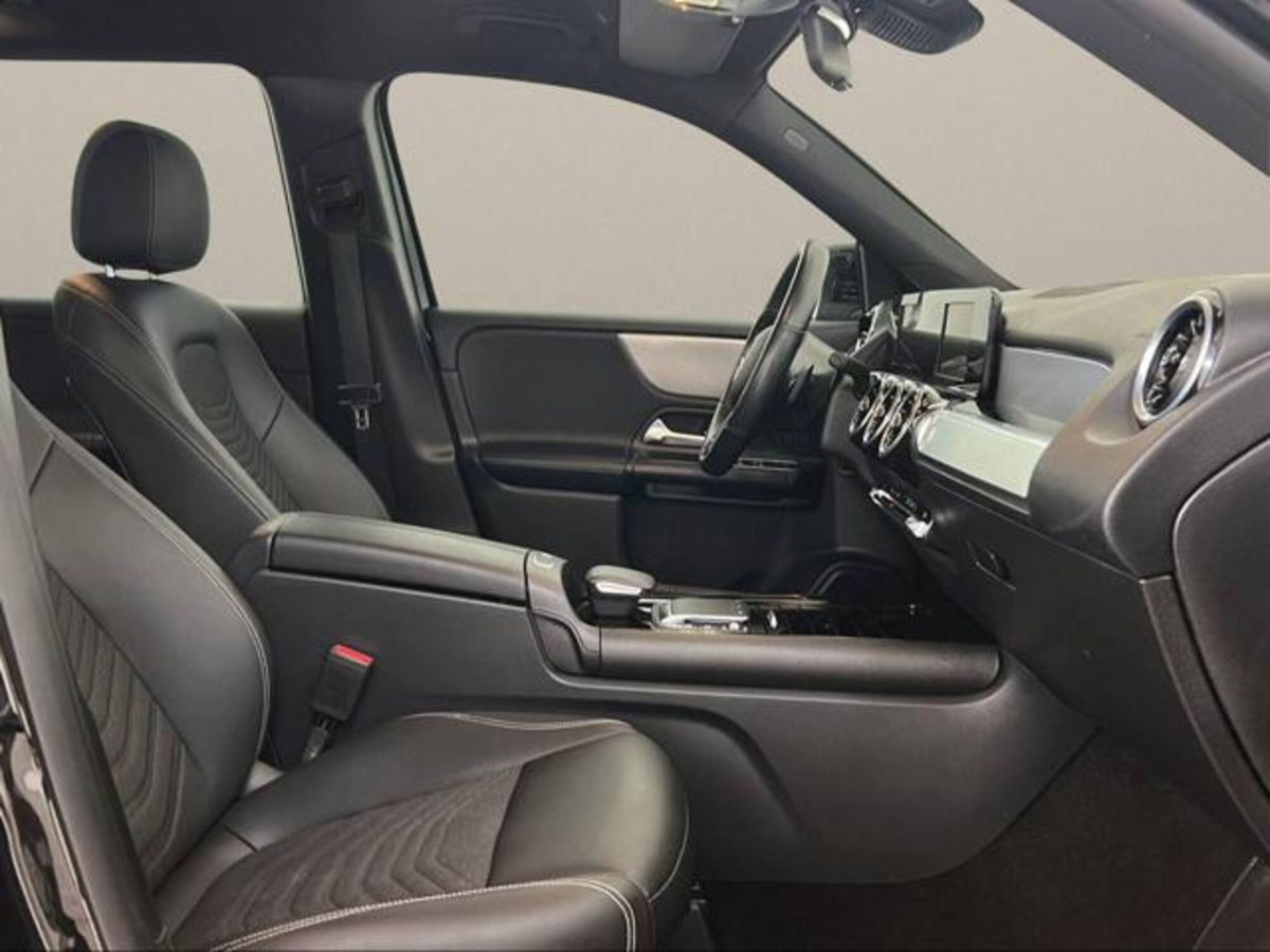 Mercedes-Benz GLB 220 d Automatic 4Matic Sport (11)