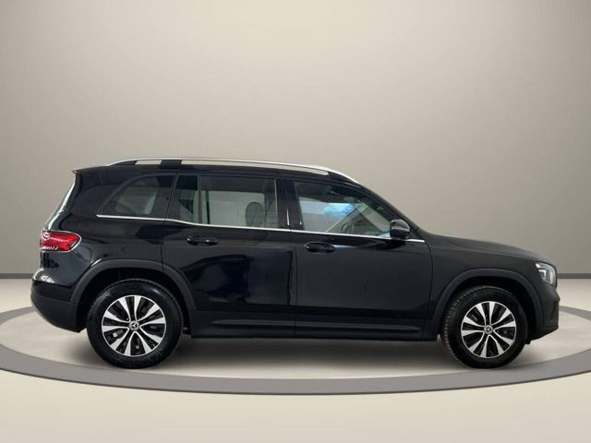 Mercedes-Benz GLB 220 d Automatic 4Matic Sport (4)