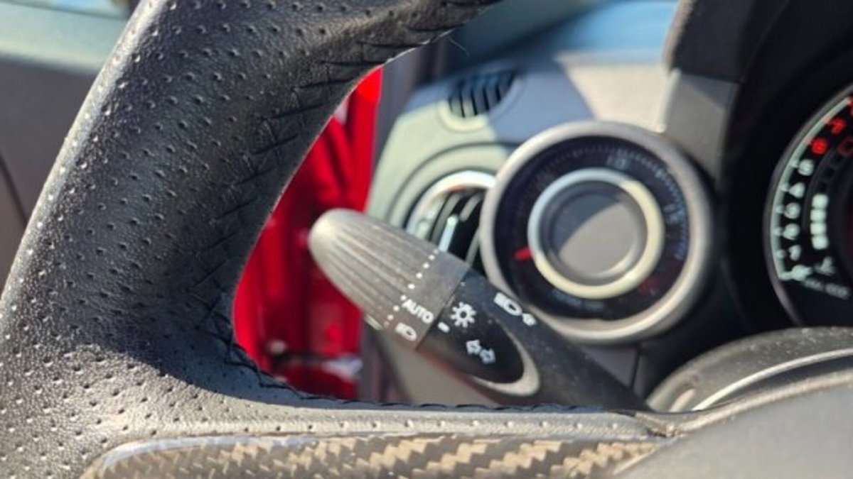 Abarth 695 695 1.4 Turbo T-Jet 180 CV Esseesse (16)
