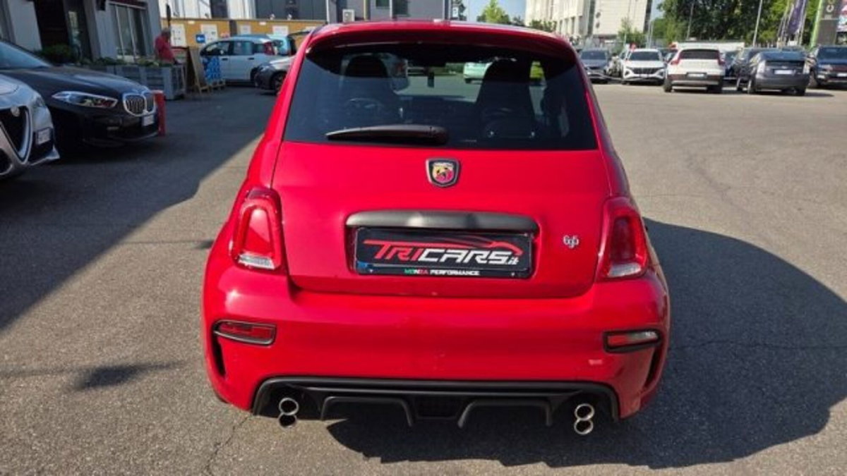 Abarth 695 695 1.4 Turbo T-Jet 180 CV Esseesse (4)
