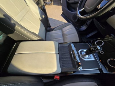 Land Rover Range Rover Evoque 2.0D I4-L.Flw 150 CV AWD Auto SE (13)