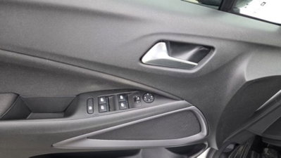 Opel Crossland X 1.5 ECOTEC D 110 CV Start&Stop Ultimate (14)