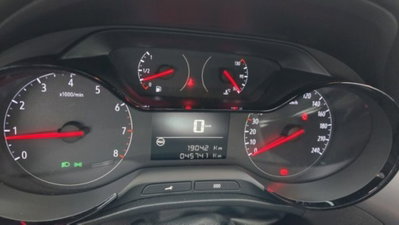 Opel Crossland X 1.5 ECOTEC D 110 CV Start&Stop Ultimate (17)