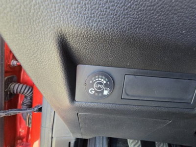 Renault Captur TCe 100 CV GPL Techno (11)