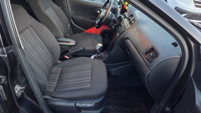 Volkswagen Polo 1.0 MPI 75 CV 5p. Comfortline (6)