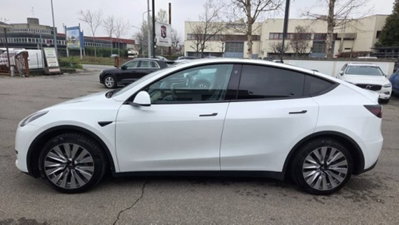 Tesla Model Y rwd (3)