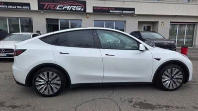Tesla Model Y rwd (5)