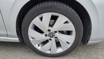 Volkswagen Golf 1.5 eTSI 130 CV EVO ACT DSG Style (7)