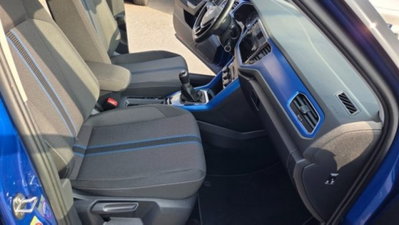 Volkswagen T-Roc 1.0 tsi Style 115cv (9)