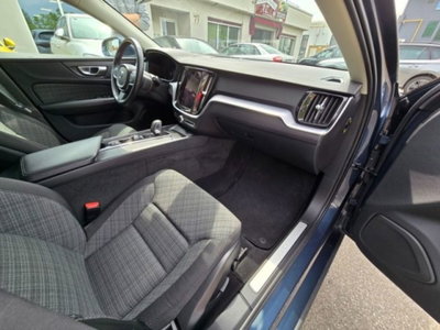 Volvo V60 B4 (d) automatico Core (10)