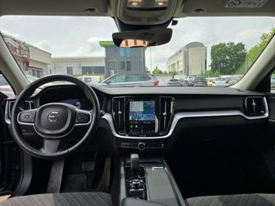 Volvo V60 B4 (d) automatico Core (14)