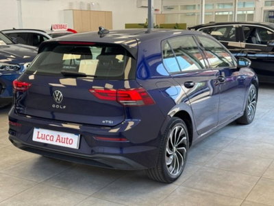 Volkswagen Golf Variant 1.0 eTSI EVO DSG Life (4)