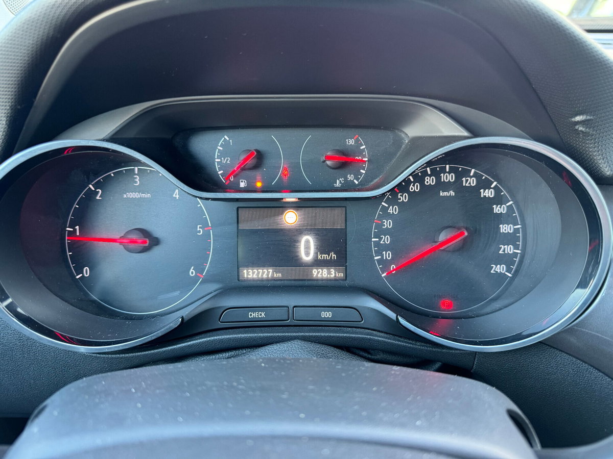 Opel Crossland X 1.5 ECOTEC D 102 CV Start&Stop Innovation (20)
