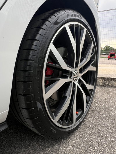 Volkswagen Golf GTI Performance 2.0 245 CV TSI DSG 5p. BMT (15)