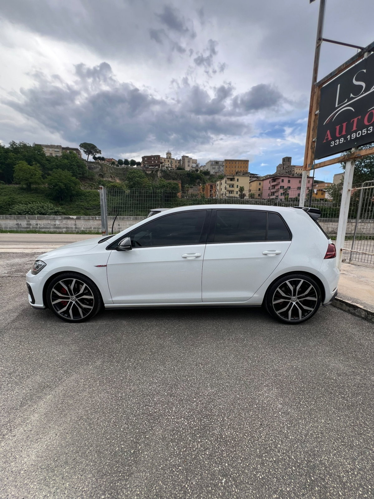 Volkswagen Golf GTI Performance 2.0 245 CV TSI DSG 5p. BMT (9)