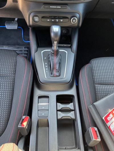 Ford Focus 1.0 EcoBoost Hybrid 155 CV 5p. ST-Line X (12)