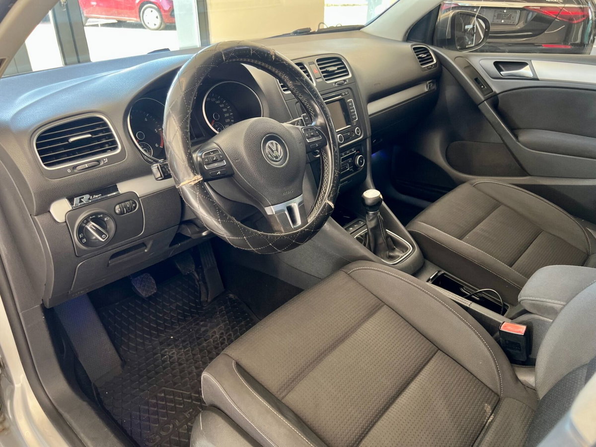 Volkswagen Golf 1.6 TDI DPF DSG 5p. Comfortline (8)