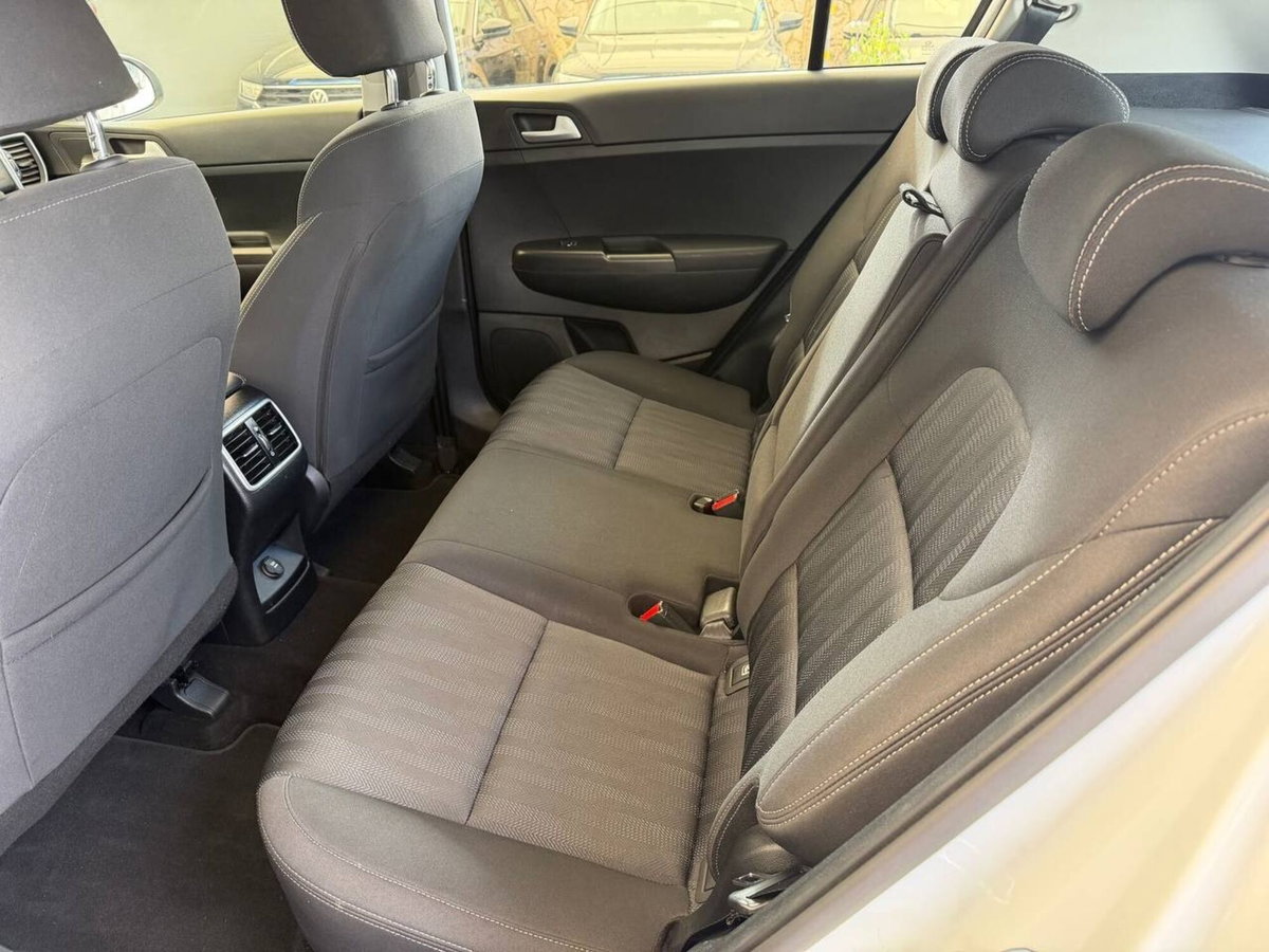 Kia Sportage 1.6 CRDI 136 CV DCT7 2WD Mild Hybrid GT Line Plus (9)