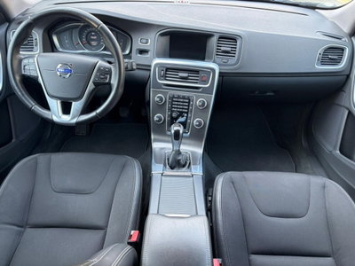 Volvo V60 D3 Momentum Business (13)