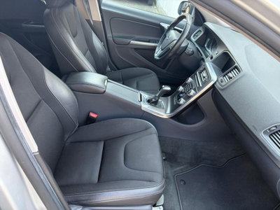 Volvo V60 D3 Momentum Business (9)