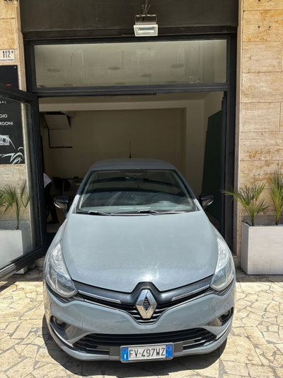 Renault Clio dCi 8V 75 CV 5 porte Moschino Life (2)