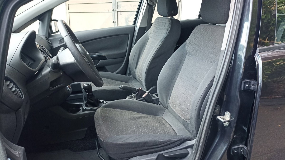 Opel Corsa 1.2 85CV 5 porte GPL-TECH Edition (10)