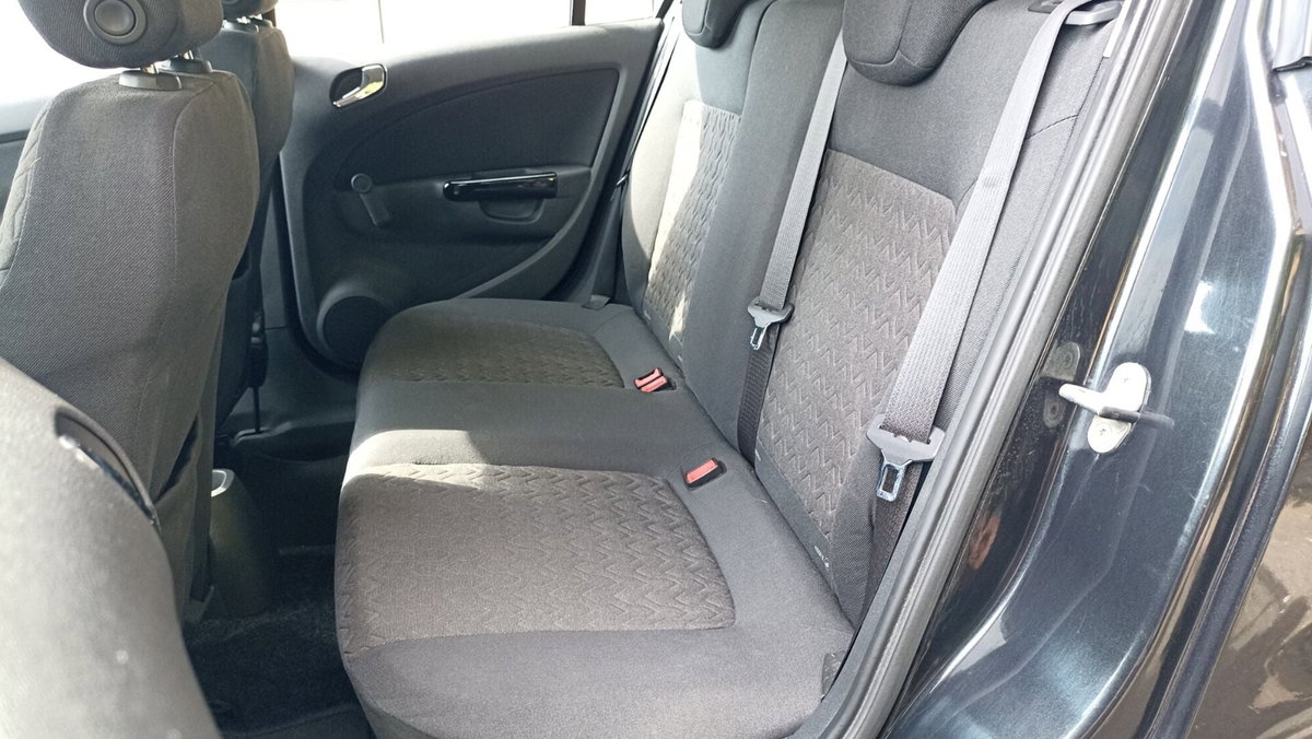 Opel Corsa 1.2 85CV 5 porte GPL-TECH Edition (17)