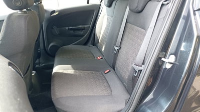 Opel Corsa 1.2 85CV 5 porte GPL-TECH Edition (17)