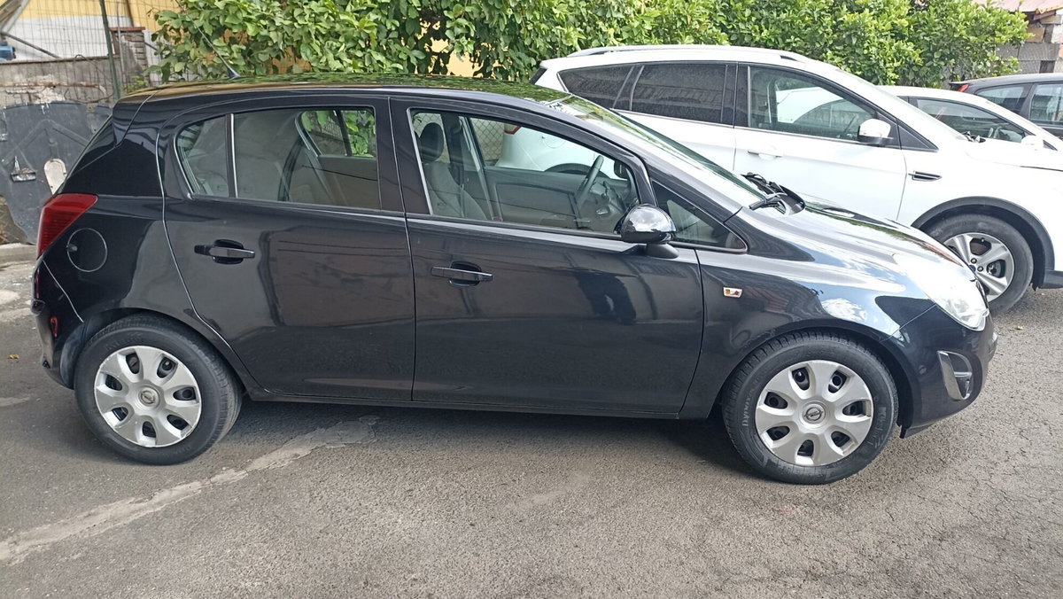 Opel Corsa 1.2 85CV 5 porte GPL-TECH Edition (4)