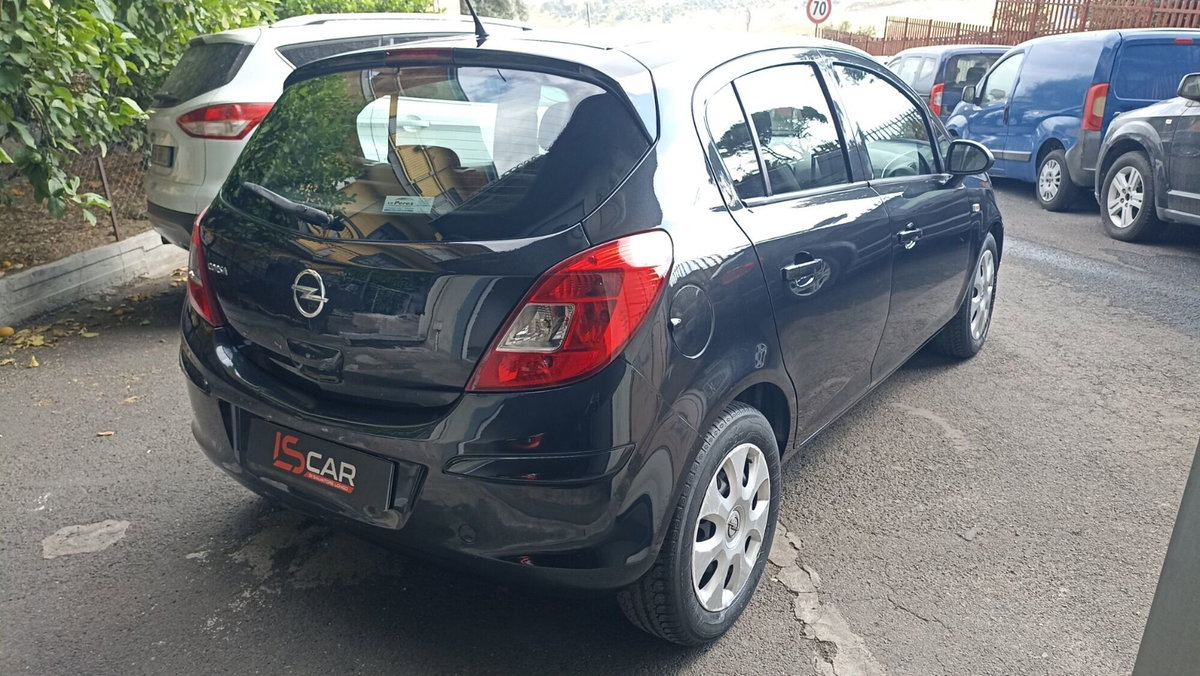 Opel Corsa 1.2 85CV 5 porte GPL-TECH Edition (8)