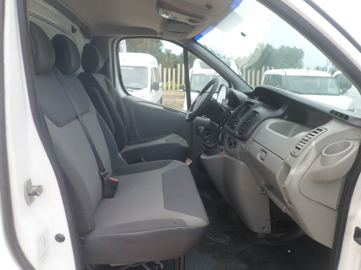 Renault Trafic Furgone T29 2.0 dCi 120CV PL-TN-DC Furgone Ice Plus (14)