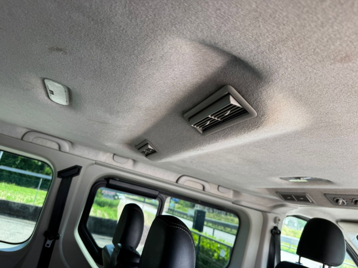 Opel Vivaro Furgone 29 1.6 BiTurbo 145CV S&S PL-TN Combi N1 (20)